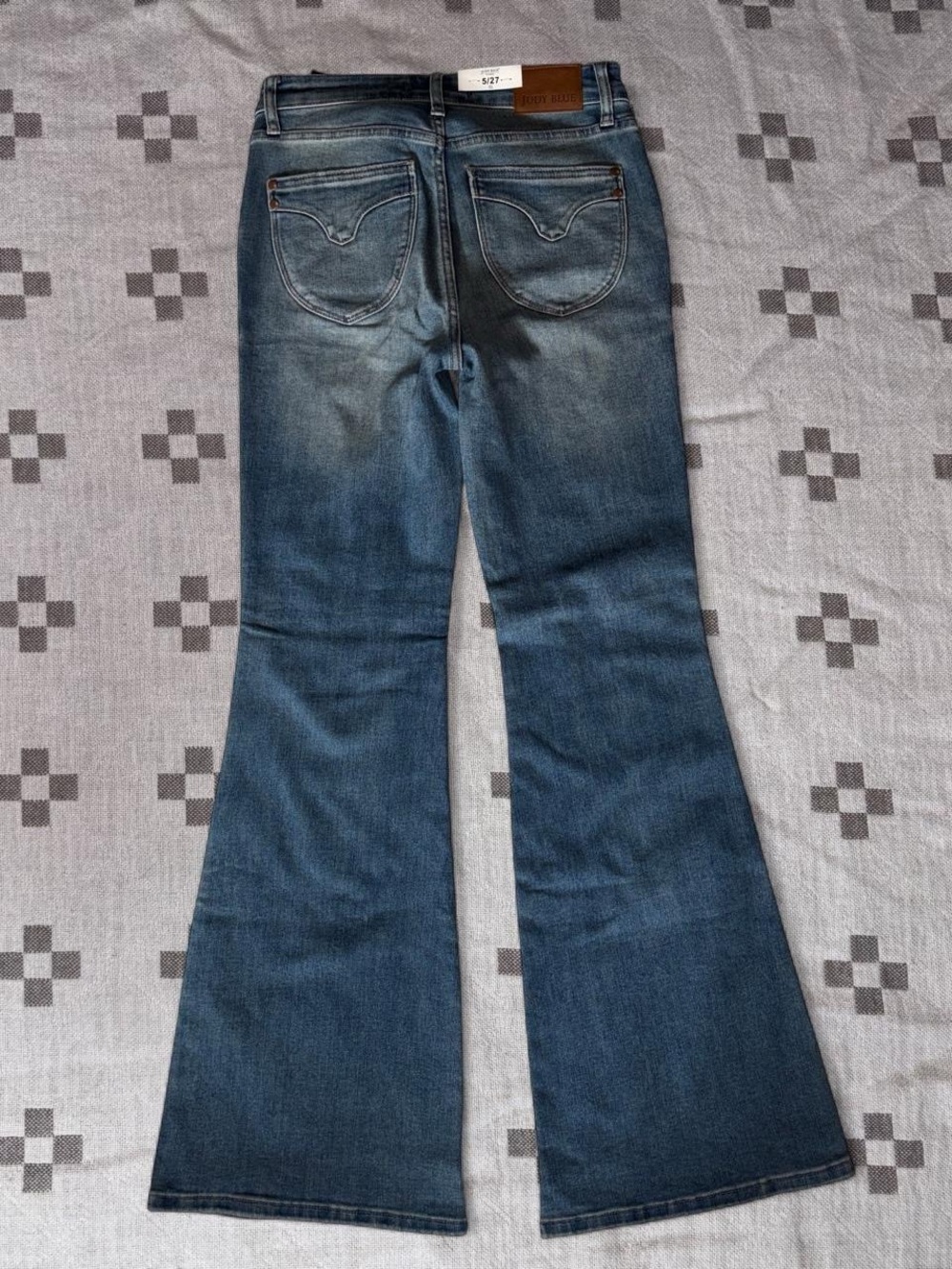 Judy Blue Mid-Dark Blue Flare Jeans 5/27 - Picture 4 of 5